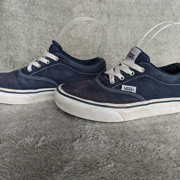 Classic Low Top Vans Youth Size 2Y - Picture 3 of 7